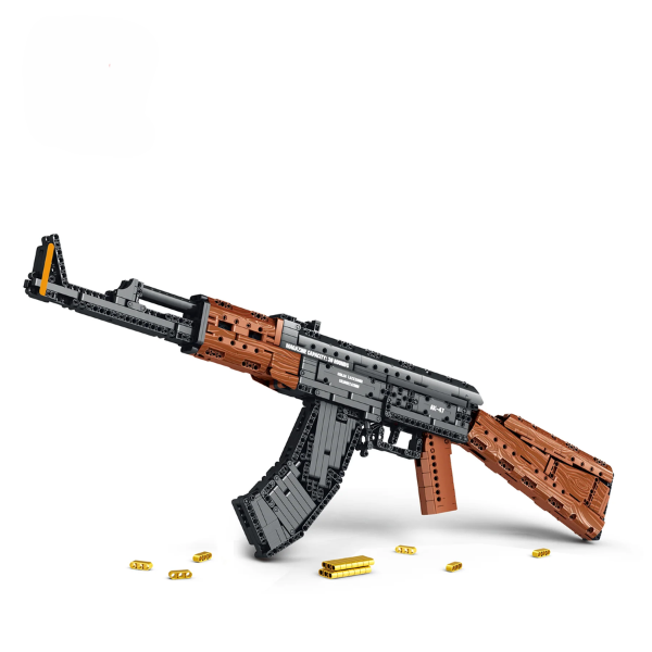Fusil d’assaut AK-47 en briques, vue avec chargeurs et cartouches jaunes