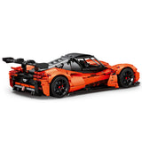 Vue arrière de la voiture de course NovaBrik REOBRIX KTM X-Bow GT2 orange en briques de construction détaillées